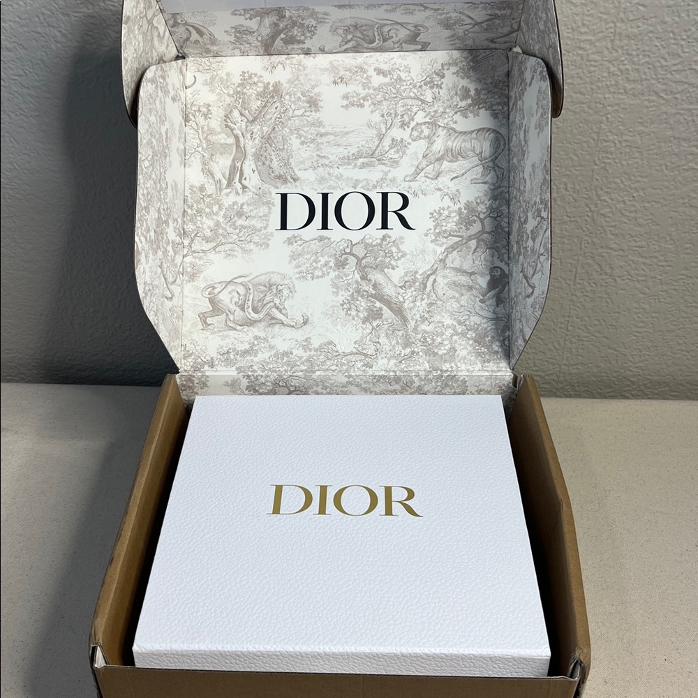 Authentic Dior Gift Box – 9x9x4 – Luxury White Textured Box + Dior Shipper - Picture 6 of 6